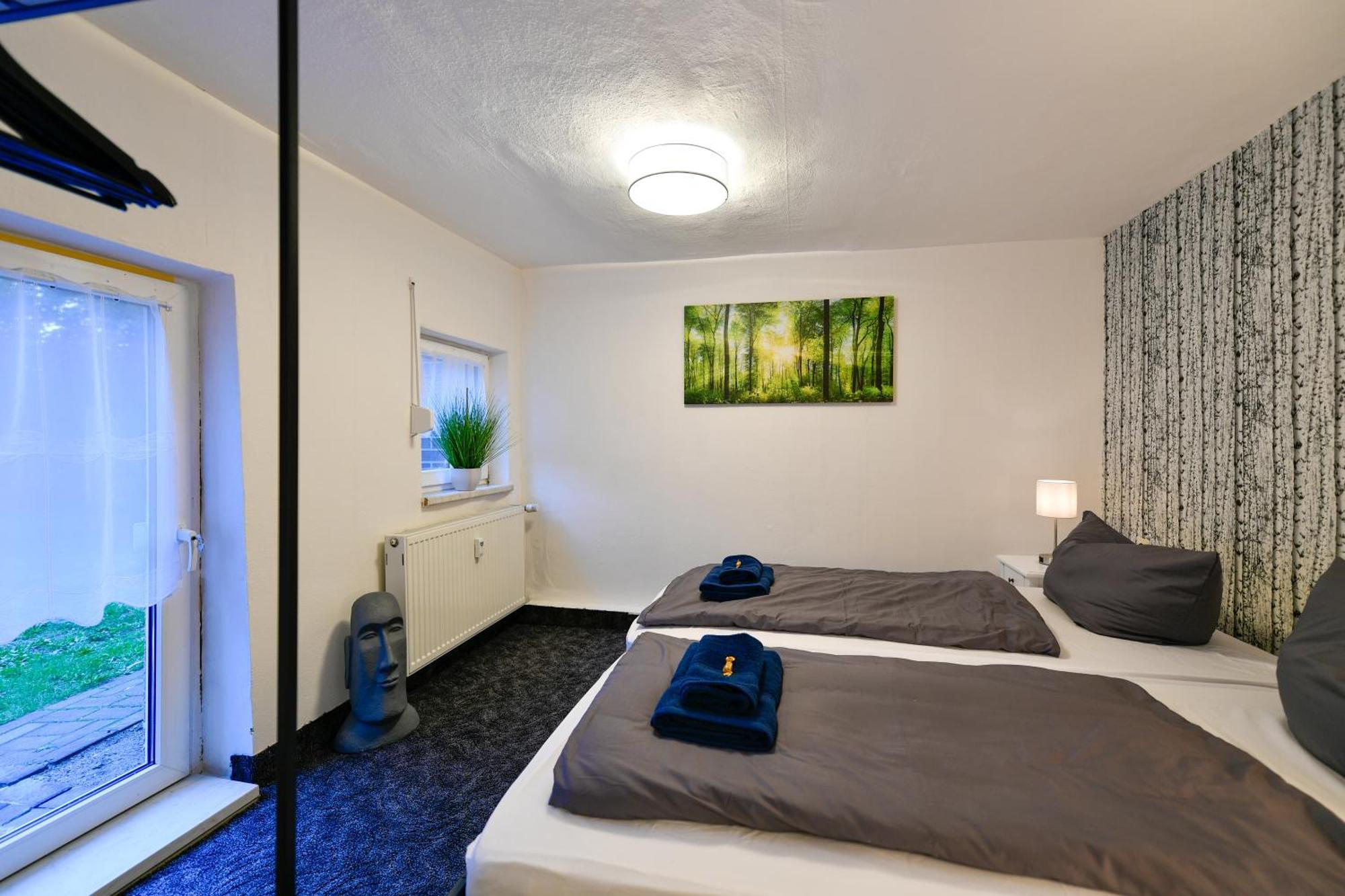 Grosses Spree Apartment, 3 Schlafzimmer Bis 10 Personen, 4X Kfz Parkplatz, Terrasse, Waschtrockner, Wlan, Netflix Cottbus Luaran gambar